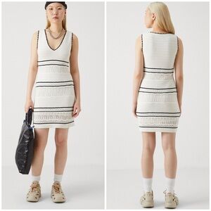 Abercrombie & Fitch Black White Crochet Style V Neck Mini Dress Sleeveless Sz ST